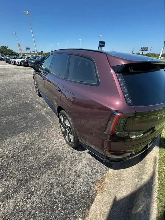 2026 Volvo XC90 - Image 7 of 11