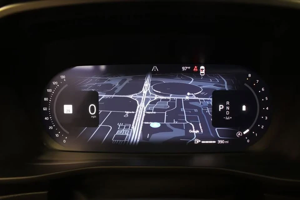 2026 Volvo XC40 - Image 16 of 20