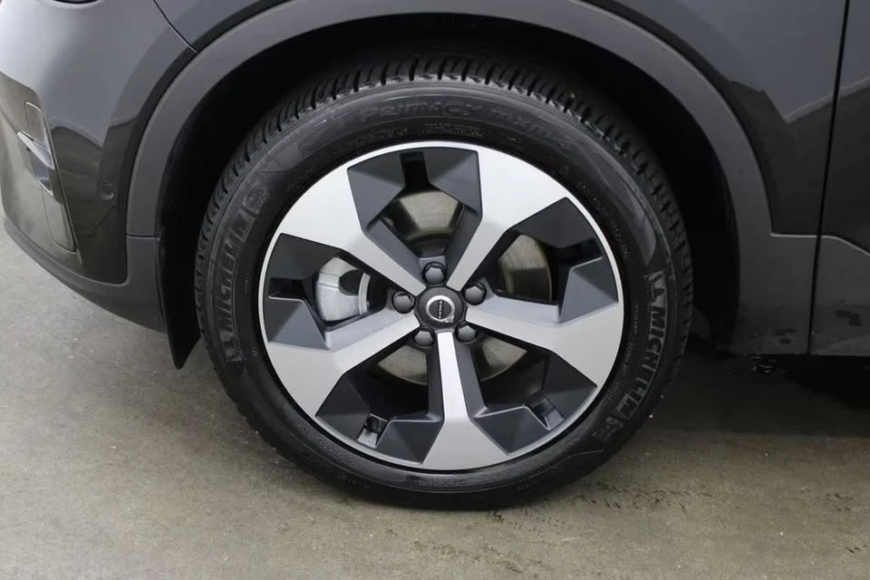 2026 Volvo XC40 - Image 7 of 20