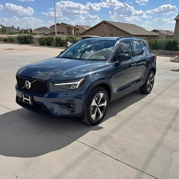 2026 Volvo XC40 B5 Plus Sport Utility 4D