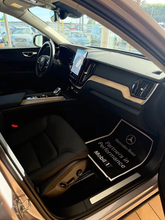 2026 Volvo XC60 2nd Gen - Image 14 of 18