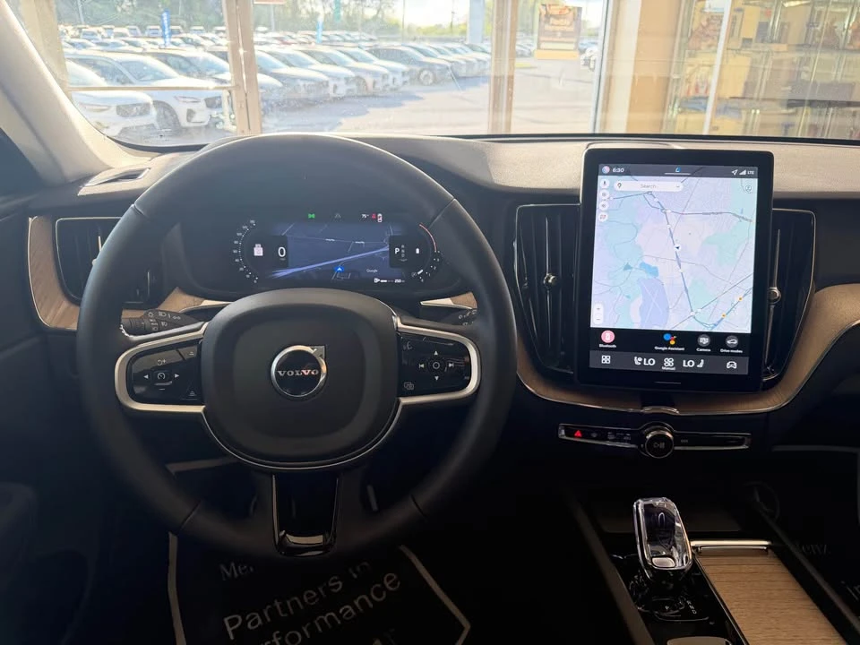 2026 Volvo XC60 2nd Gen - Image 7 of 18
