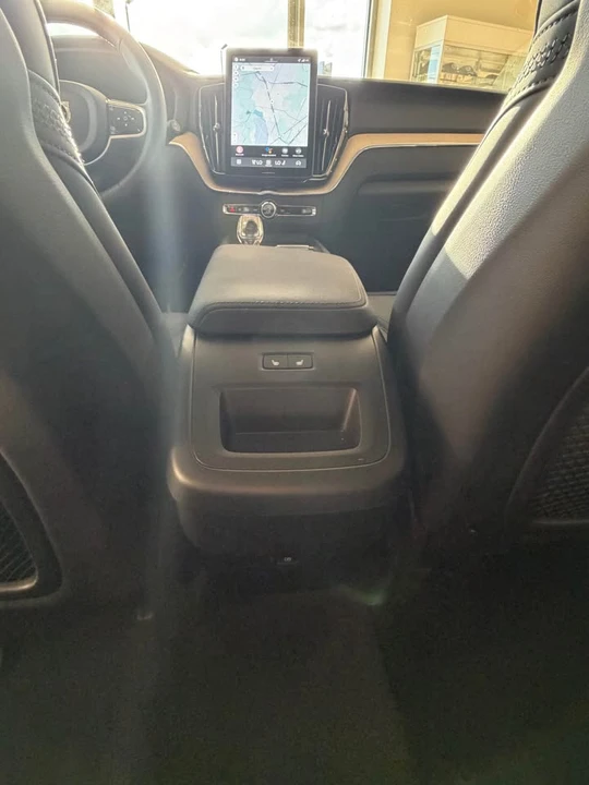 2026 Volvo XC60 2nd Gen - Image 16 of 18