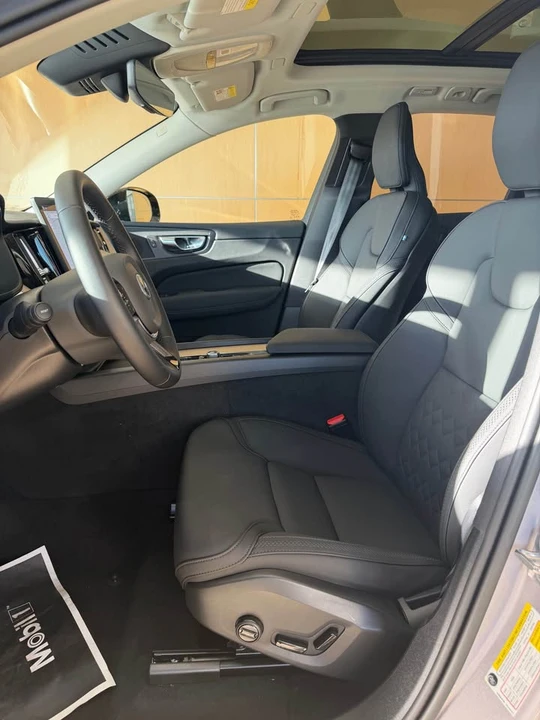 2026 Volvo XC60 2nd Gen - Image 11 of 18