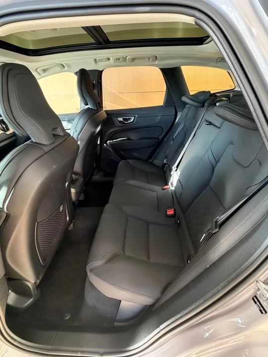 2026 Volvo XC60 2nd Gen - Image 15 of 18