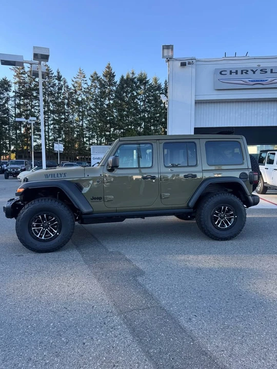 2026 Jeep JL Wrangler - Image 9 of 20