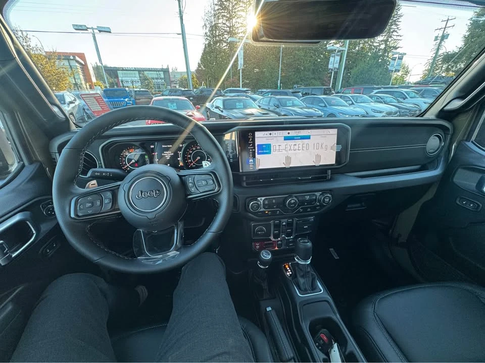 2026 Jeep JL Wrangler - Image 19 of 20