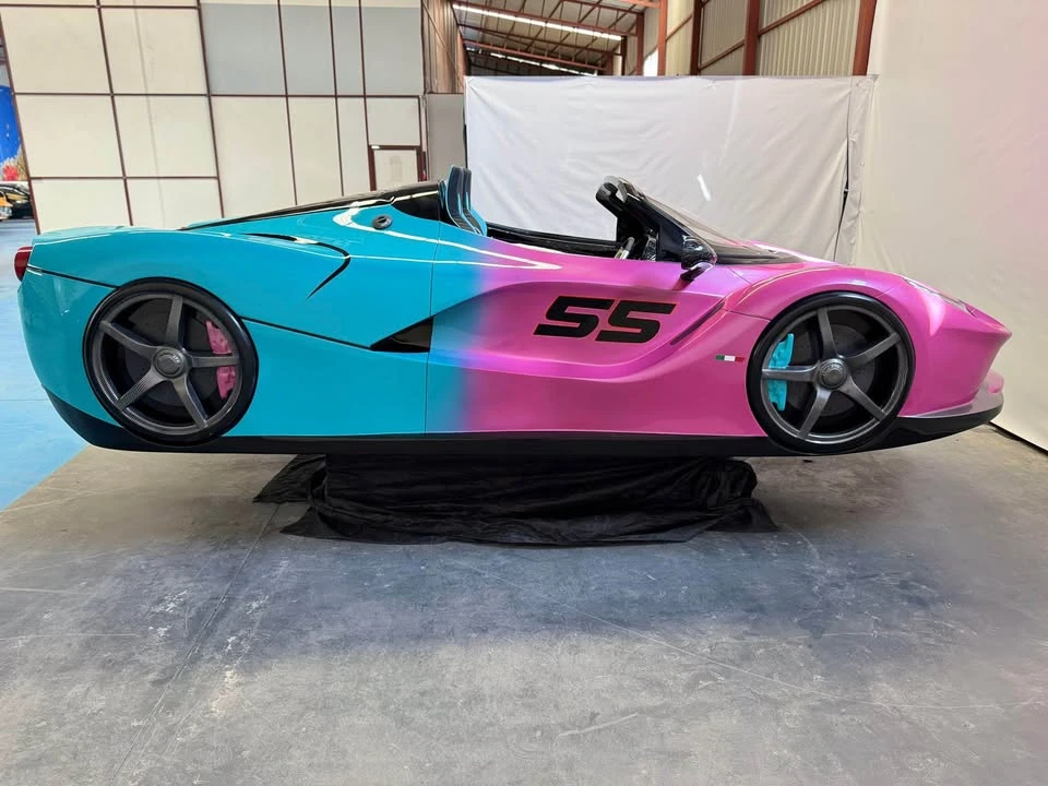 2026 Ferrari LaFerrari - Image 8 of 10