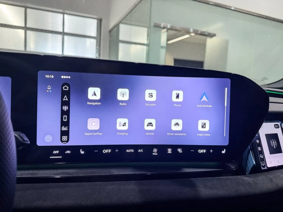 2027 Audi SQ6 e-tron - Image 16 of 20