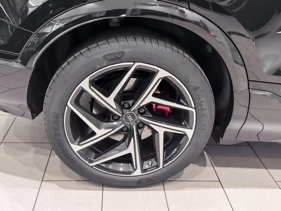 2027 Audi SQ6 e-tron - Image 6 of 20