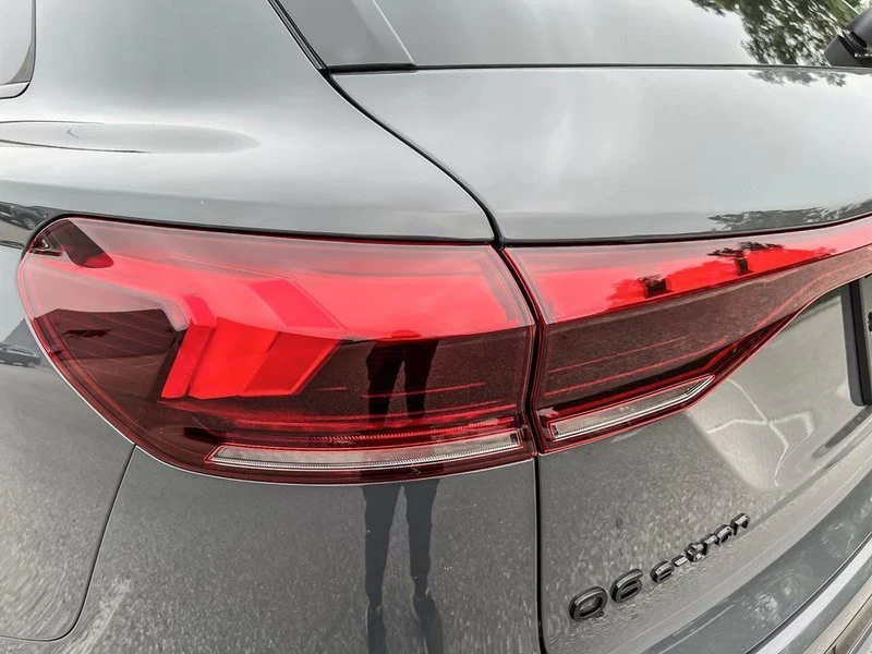 2027 Audi Q6 e-tron - Image 10 of 20