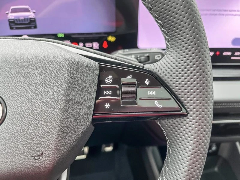 2027 Audi Q6 e-tron - Image 14 of 20
