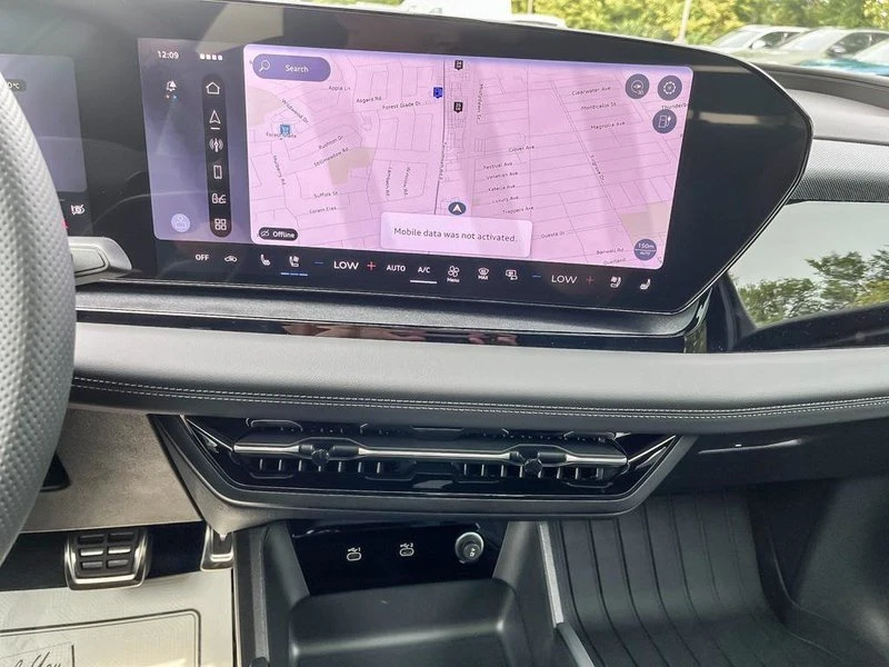 2027 Audi Q6 e-tron - Image 16 of 20