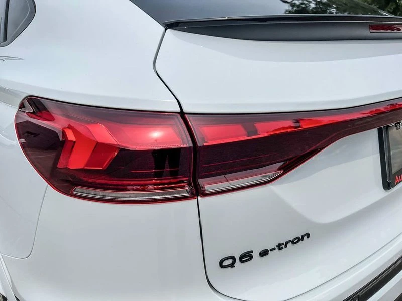 2027 Audi Q6 e-tron - Image 10 of 20