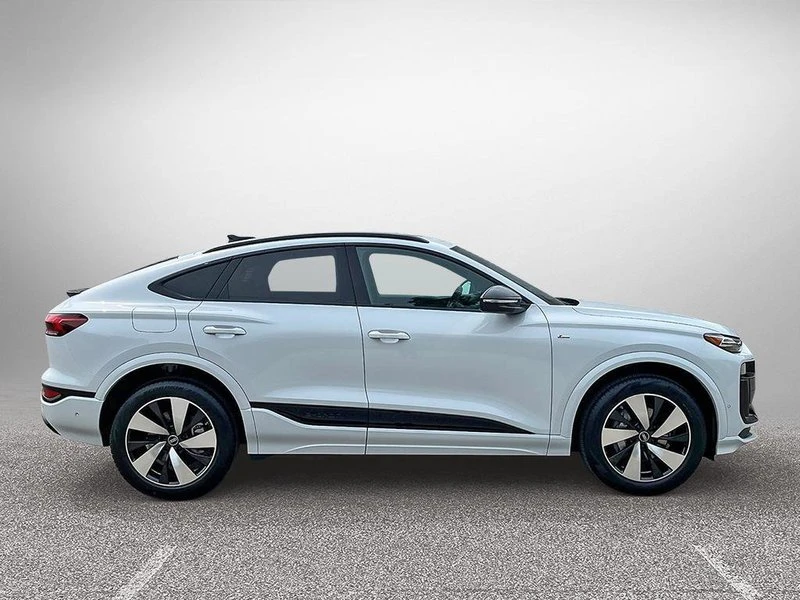 2027 Audi Q6 e-tron - Image 3 of 20