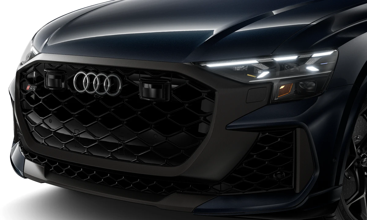 2027 Audi RS Q8 Performance - Image 10 of 25