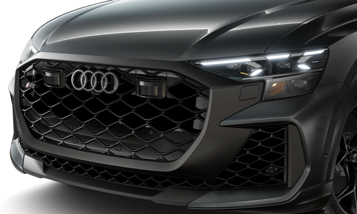 2027 Audi RS Q8 Performance - Image 10 of 25