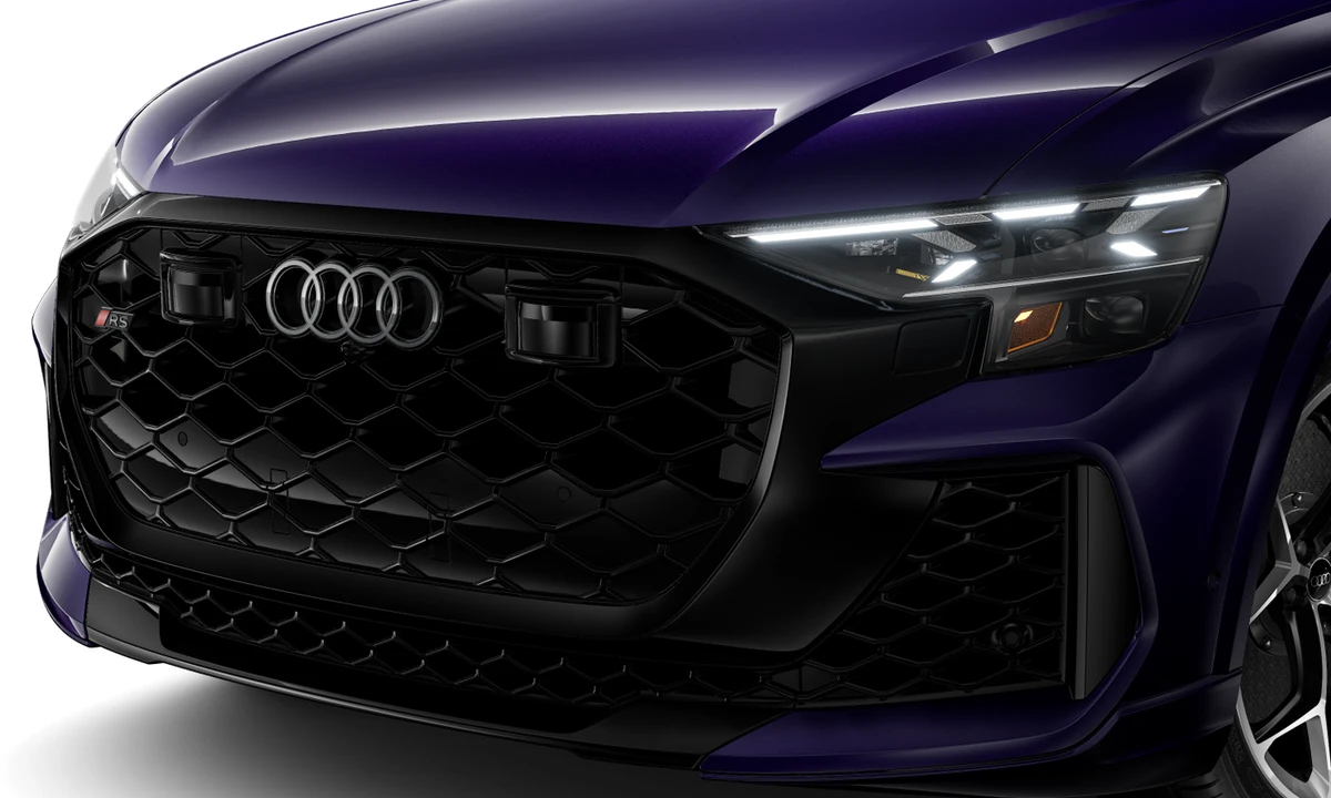2027 Audi RS Q8 Performance - Image 10 of 25