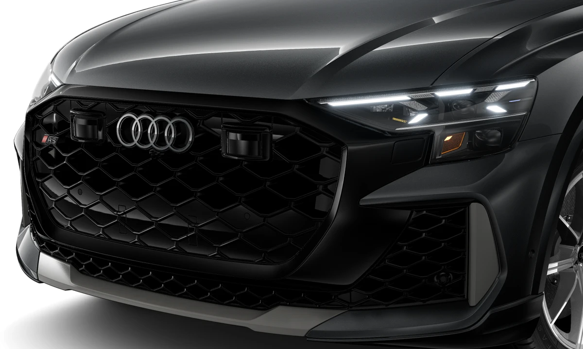 2027 Audi RS Q8 Performance - Image 10 of 25