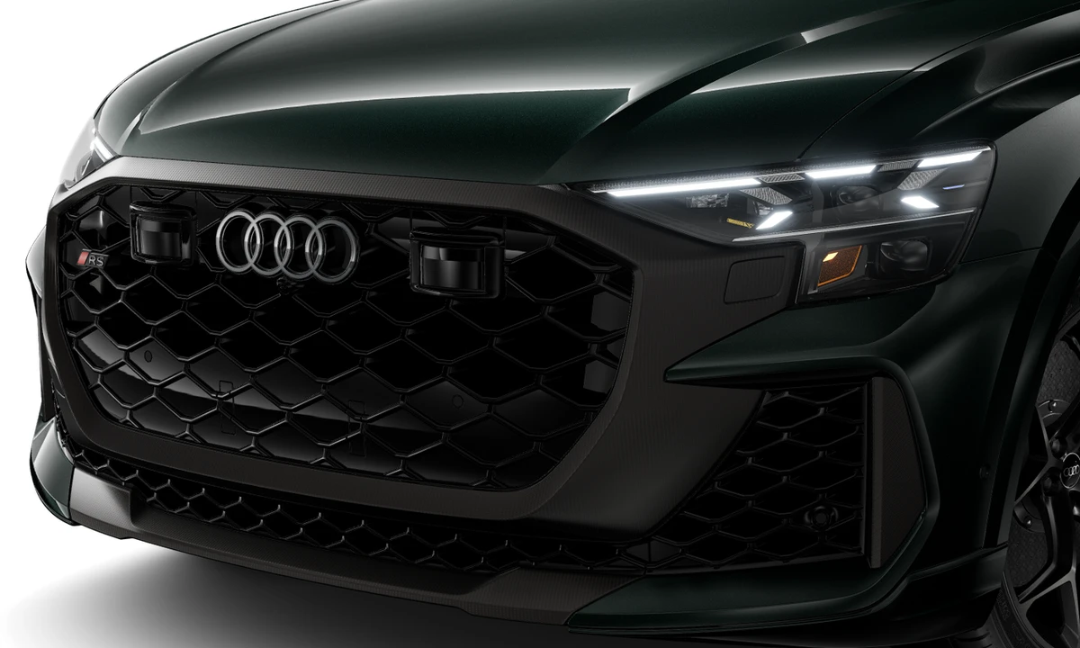 2027 Audi RS Q8 Performance - Image 10 of 25