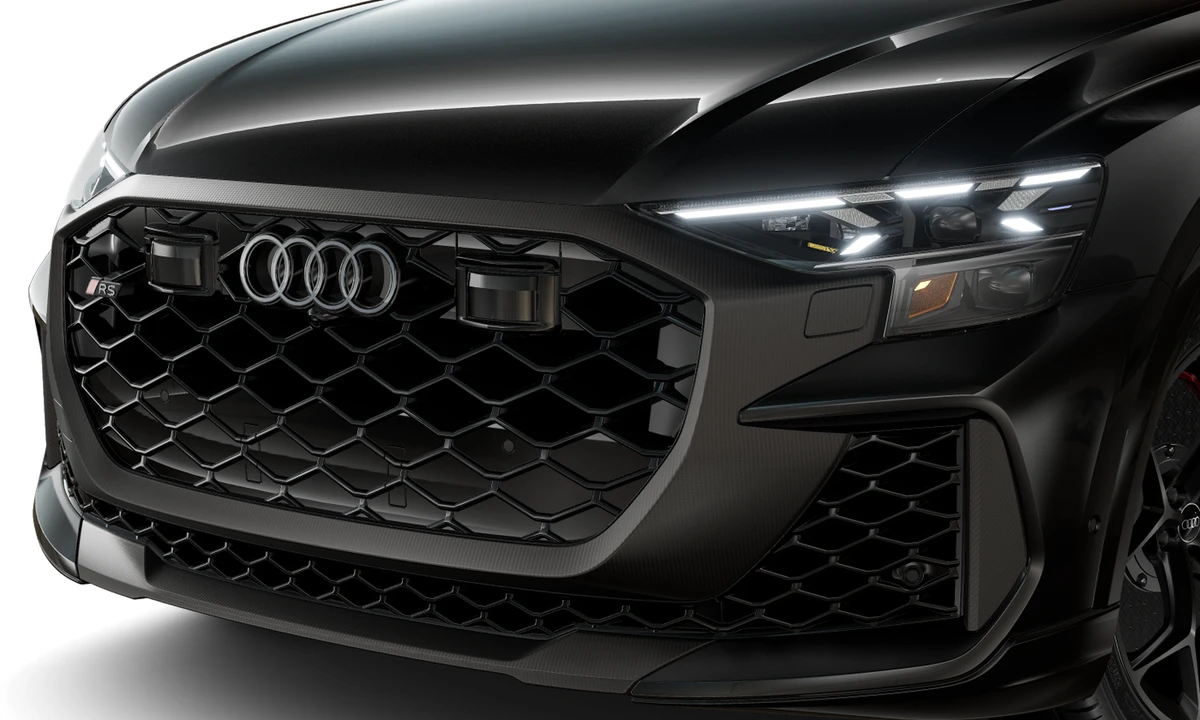 2027 Audi RS Q8 Performance - Image 10 of 25