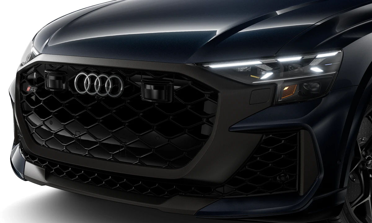 2027 Audi RS Q8 Performance - Image 10 of 25