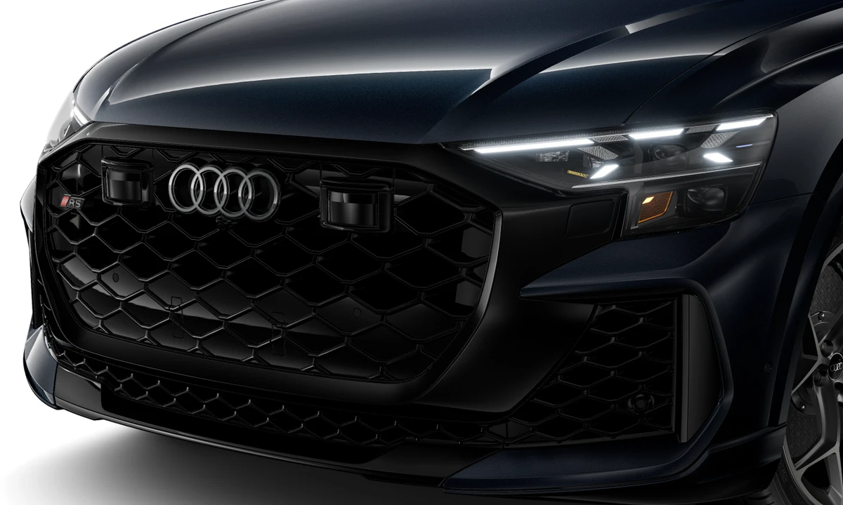2027 Audi RS Q8 Performance - Image 10 of 25