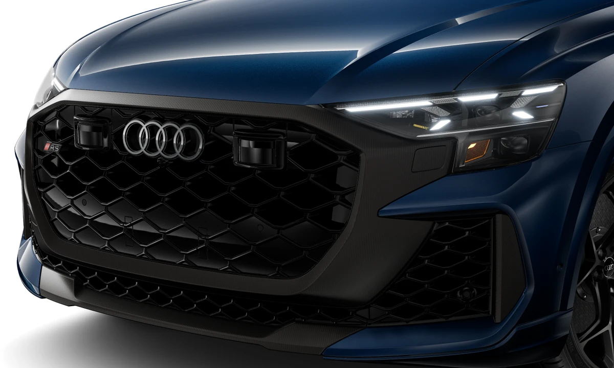2027 Audi RS Q8 Performance - Image 10 of 25