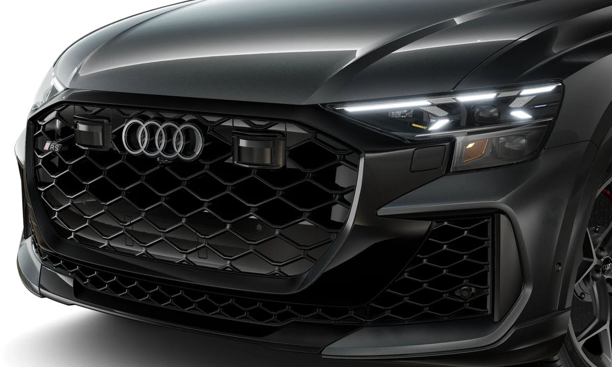 2027 Audi RS Q8 Performance - Image 10 of 25