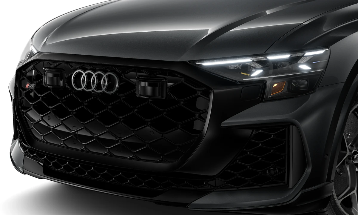 2027 Audi RS Q8 Performance - Image 10 of 25