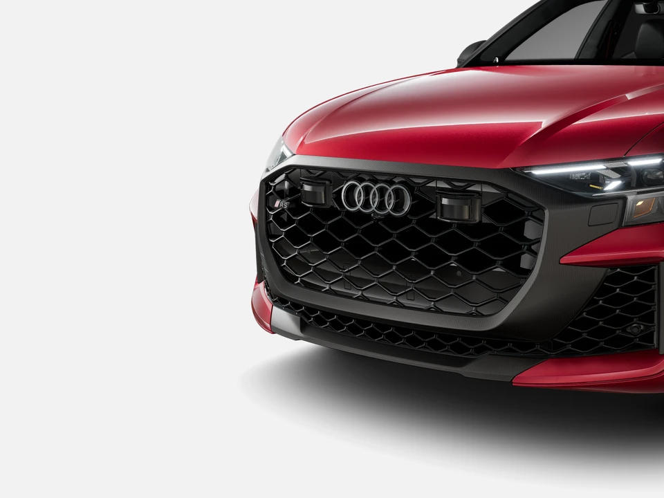 2027 Audi RS Q8 Performance - Image 3 of 25