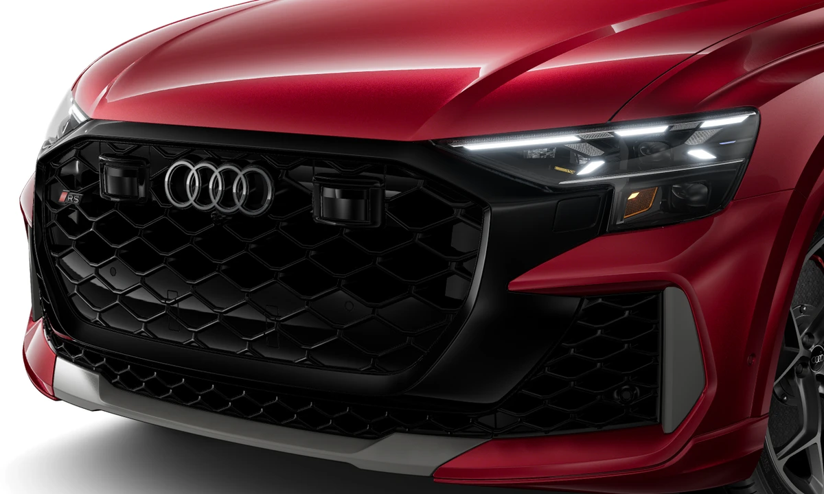 2027 Audi RS Q8 Performance - Image 10 of 25