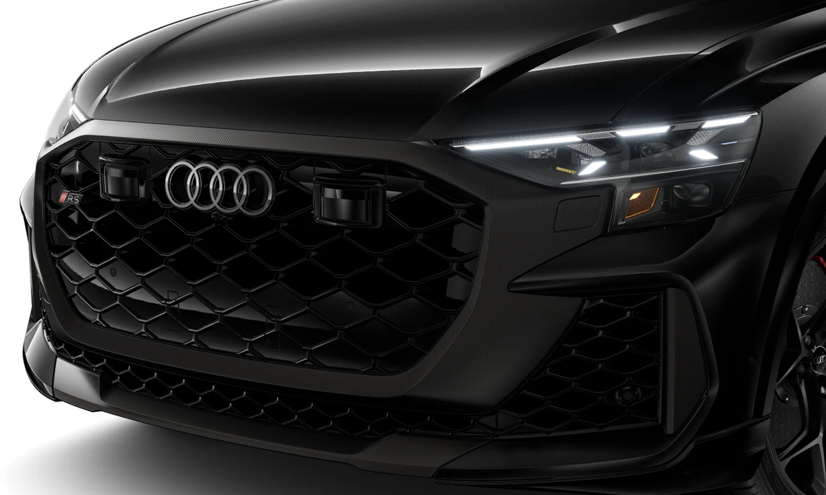 2027 Audi RS Q8 Performance - Image 10 of 25