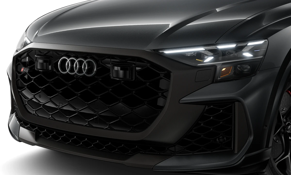 2027 Audi RS Q8 Performance - Image 10 of 25