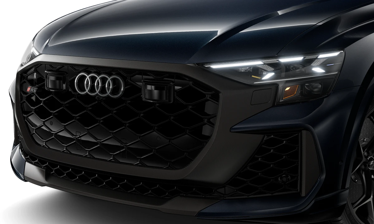 2027 Audi RS Q8 Performance - Image 10 of 25