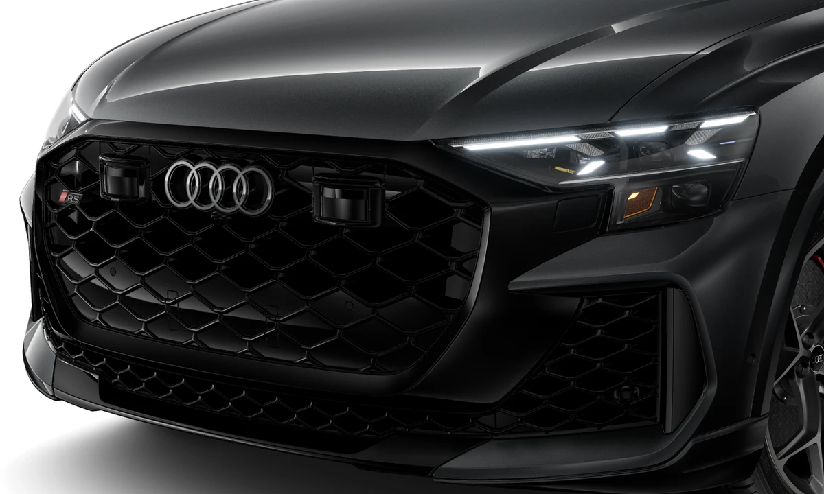 2027 Audi RS Q8 Performance - Image 10 of 25