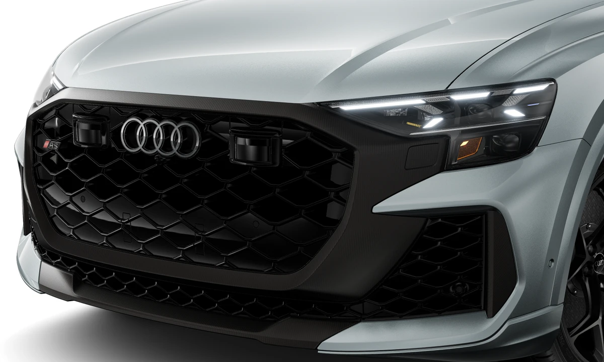 2027 Audi RS Q8 Performance - Image 10 of 25