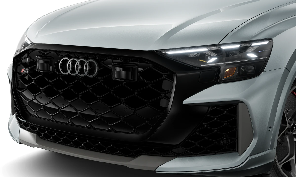 2027 Audi RS Q8 Performance - Image 10 of 25