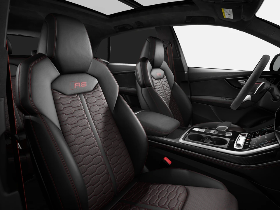 2027 Audi RS Q8 Performance - Image 2 of 25