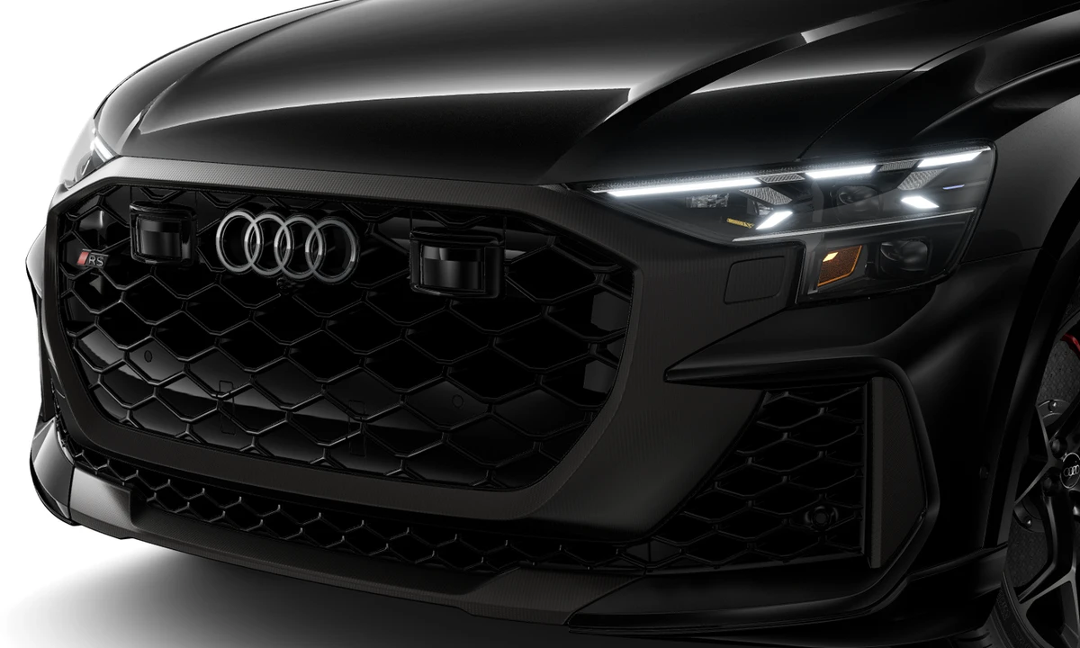 2027 Audi RS Q8 Performance - Image 10 of 25