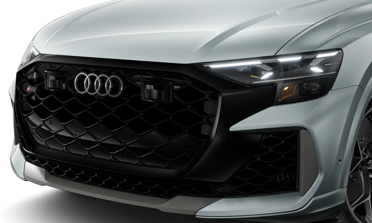 2027 Audi RS Q8 Performance - Image 10 of 25