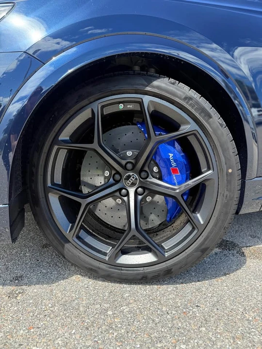 2027 Audi RS Q8 Performance - Image 3 of 20