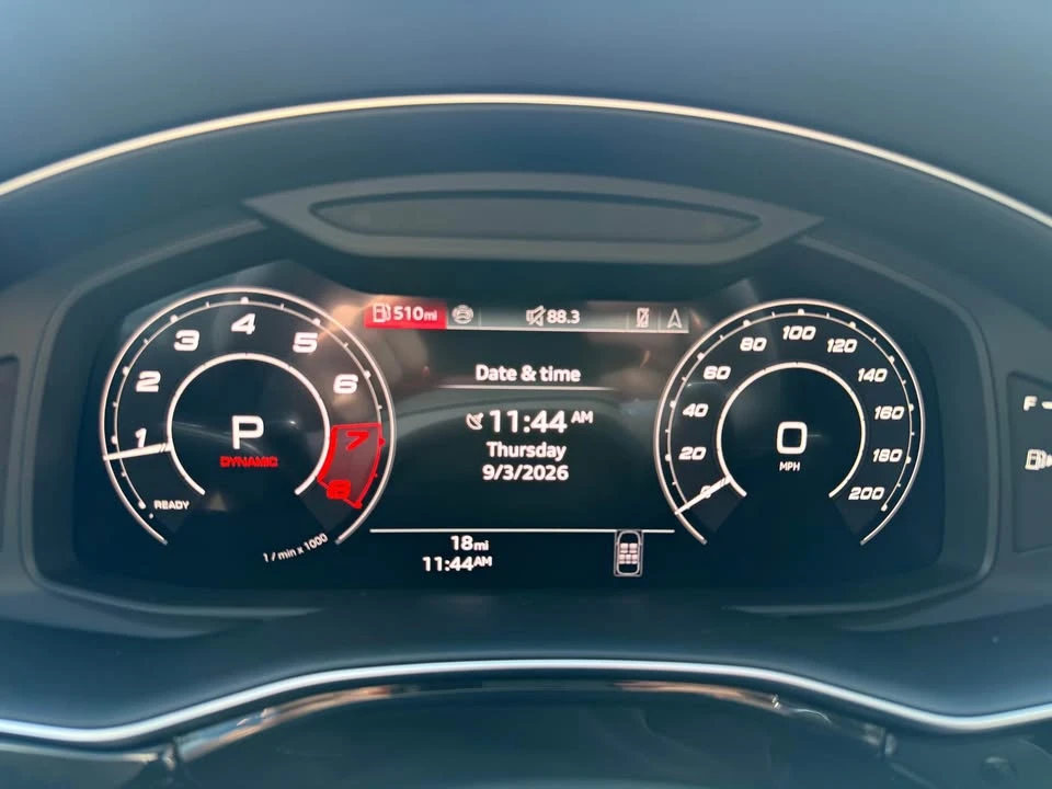 2027 Audi RS Q8 Performance - Image 16 of 20