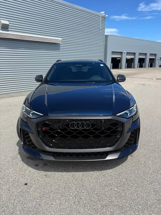 2027 Audi RS Q8 Performance - Image 5 of 20