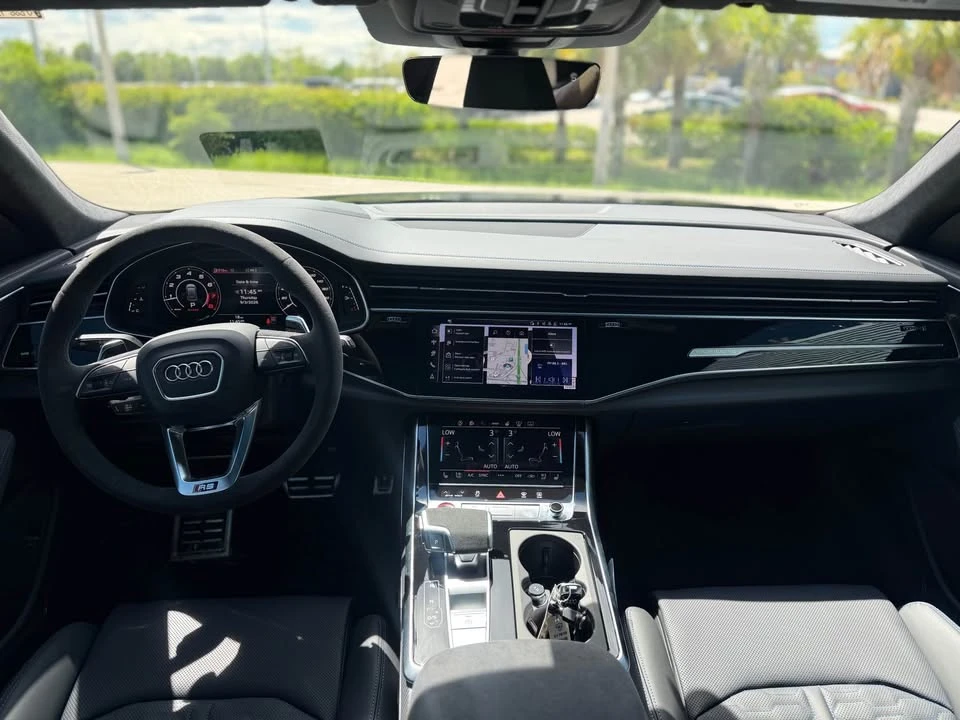2027 Audi RS Q8 Performance - Image 17 of 20