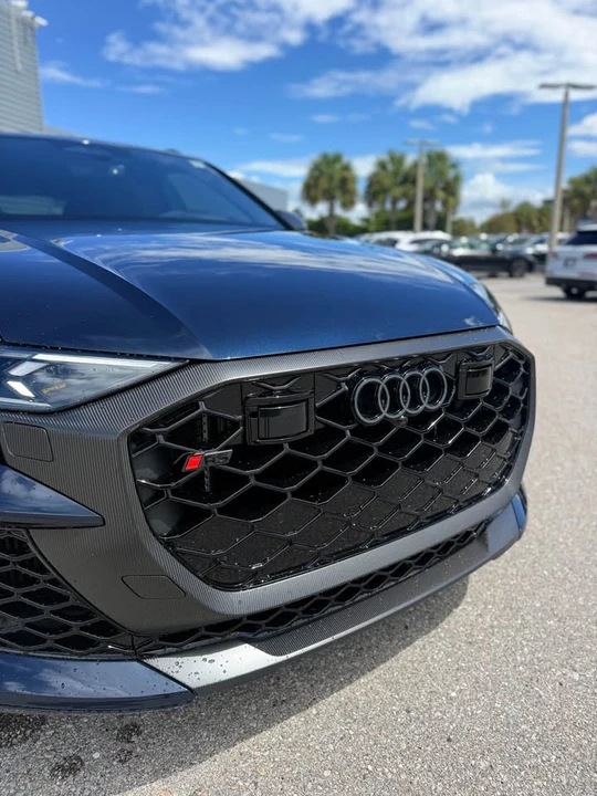 2027 Audi RS Q8 Performance - Image 6 of 20