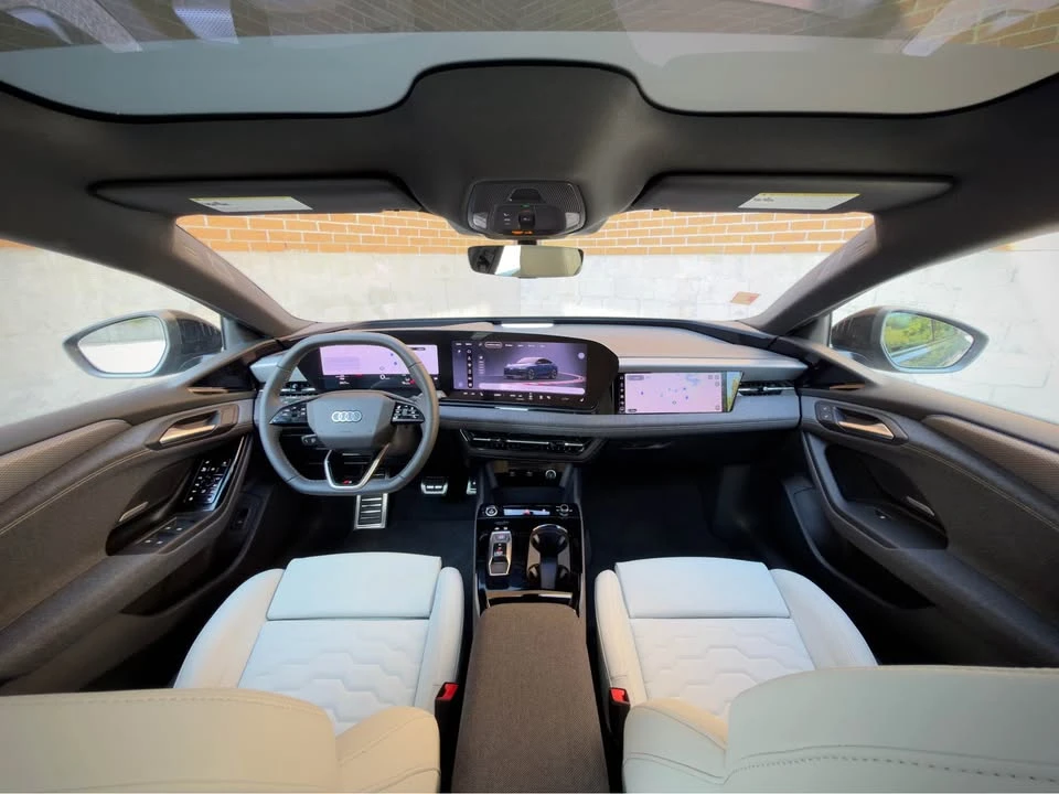 2027 Audi Q8 e-tron - Image 15 of 20