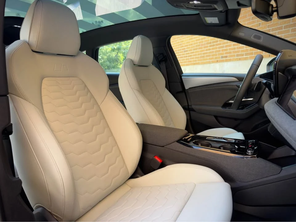 2027 Audi Q8 e-tron - Image 18 of 20