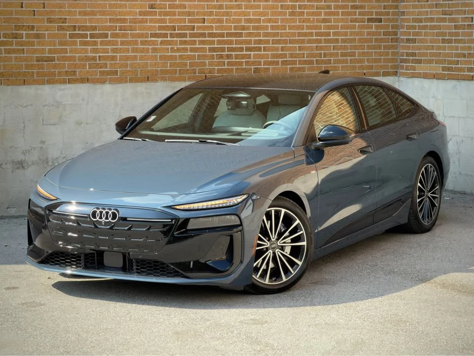 2027 Audi Q8 e-tron - Image 4 of 20