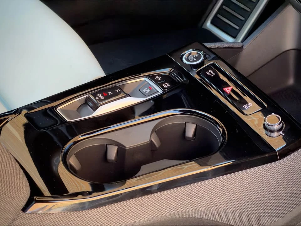 2027 Audi Q8 e-tron - Image 20 of 20